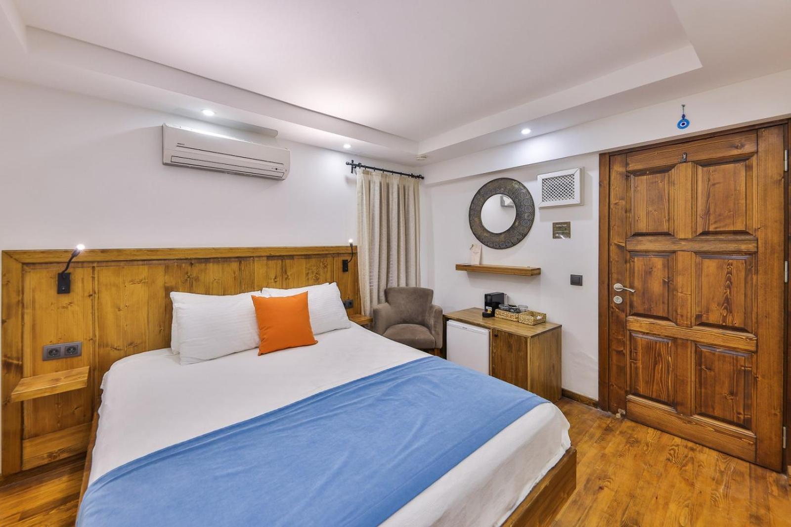 Old Town Hotel คัลคัน ภายนอก รูปภาพ